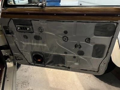 吉普 Grand Wagoneer 门蒸汽屏障套件 1963 - 1991 FSJ Wagoneer 复制 — 第 1/4 张图片