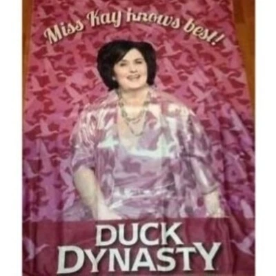 Manta polar rosa Duck Dynasty Miss Kay Foto 1 de 2