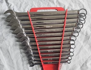SNAP-ON TOOLS 13 PIECE SAE. 12 POINT COMBINATION WRENCH SET 3/8" To 1-1/8" - Picture 1 of 19