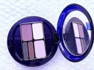 Estee Lauder Two In One Eyeshadow Quad Wet / Dry / Formula 01 TULIP New - Picture 1 of 1