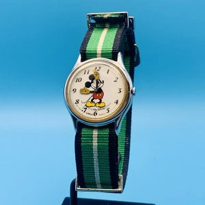 Orologio Donna LORUS By SEIKO V515-6000 Vintage Disney Topolino Funzionante Condizioni - Foto 1 di 18