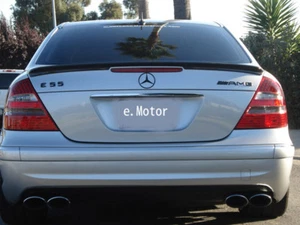 Alerón labial de carbono cubierta maletero Mercedes W211 tipo A E320 E350 E500 2002-2009 - Imagen 1 de 4