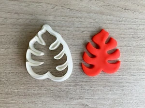 Mini pendiente de arcilla geométrico cortador de galletas fondant joyería de hoja tropical monstera - Imagen 1 de 1