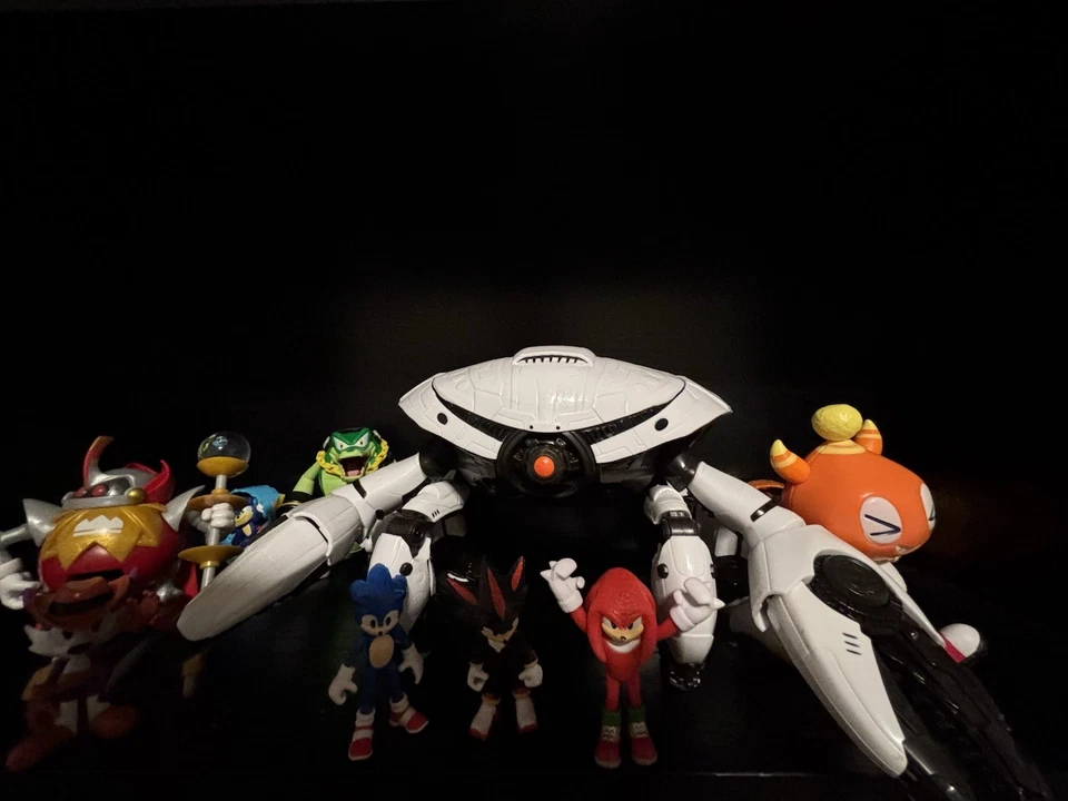 FNAF, Piggy, Bendy, Sonic, etc. Boneco + Lote de Pelúcia [LEIA A DESCRIÇÃO] - Imagem 1 de 4