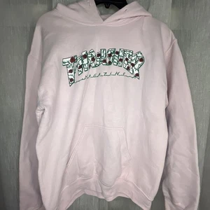 Thrasher Magazine Hoodie Sweatshirt Womens Small Pink Roses Thorns Logo Skate - Picture 1 of 6