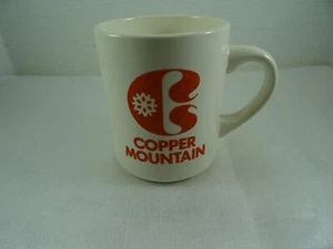 Tazzina da caffè in ceramica con logo rialzato da montagna in rame - Foto 1 di 8