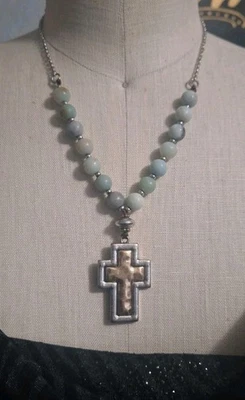 Collar Cruz Piedra Semipreciosa Cuentas Con Pendientes  Foto 1 de 4