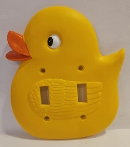 Cubierta grande de placa de interruptor de luz de pato amarillo con herrajes 6,5" X 5,5"  - Imagen 1 de 5
