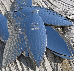 #5.5 Northland Reed Runner Willow Leaf Spinners-Silver Raindrop Lot of 25 C1 - Picture 1 of 3