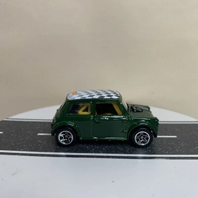 2002 Hot Wheels Collector #200 MINI COOPER Dark Green w/Chrome 5sp Variation NM - Image 1 of 4