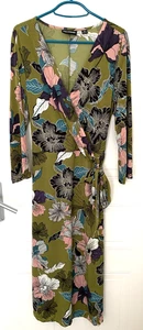 Nina Leonard Dress MEDIUM Stretch Slinky Wrap Style - Picture 1 of 6