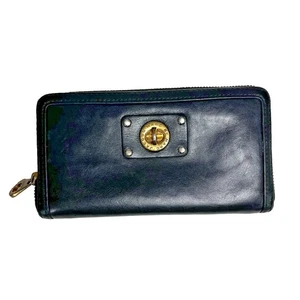 MARC BY MARC JACOBS Totally Turnlock Large Zip-Around Wallet - Picture 1 of 9