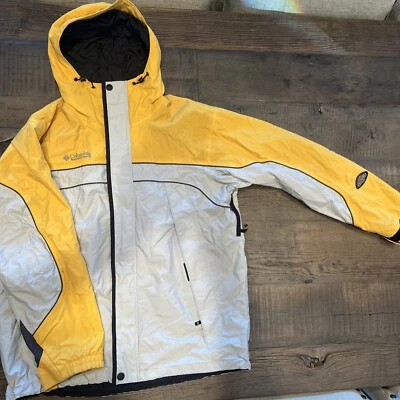 Columbia Interchange外壳 — 第 1/4 张图片