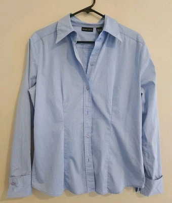 Camisa para mujer New York & Company grande azul con botones Foto 1 de 4