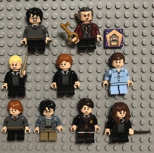 Lot 9 LEGO Minifigures Harry Potter Neville Ron Draco Dudley Griphook Hermione - Picture 1 of 2