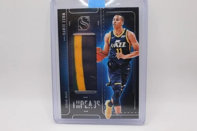 2024-25 Panini Silhouette - Threads Dante Exum #THR-EXU (MEM) Juego Usado Foto 1 de 2