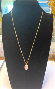 Vintage 14kt HGE Oval Pink Rose Quartz Pendant Necklace - Picture 1 of 4