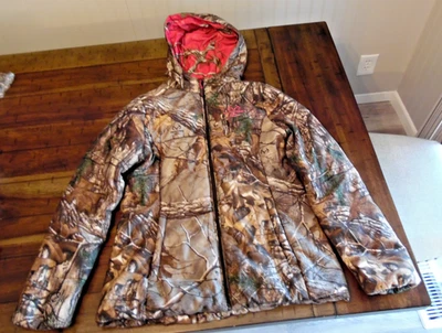Realtree Xtra Camouflage Puffer Hunting Jacket Woman’s M Hood Fall Winter - Image 1 of 4