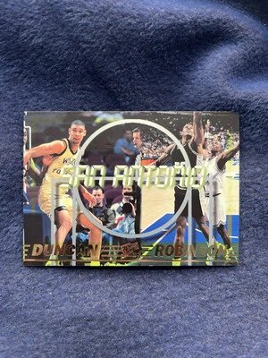 Press Pass Double Threat #34 1997 Tim Duncan/David Robinson Foto 1 de 2