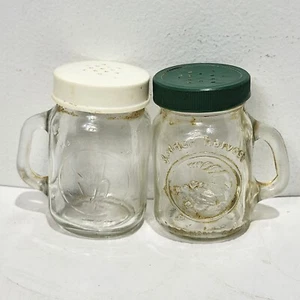 Mini tarro de conservas de vidrio Golden Harvest de colección sal pimienta agitadores - Imagen 1 de 4