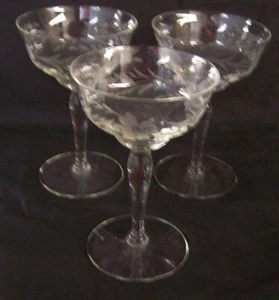 New 3 Etched Leaf Glasses 8 Ounce 5-5/8" tall - Picture 1 of 2