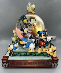 Rare Disney Mickey & Friends Silver Screen Debut Snow Globe with Working Lights - Picture 1 of 24
