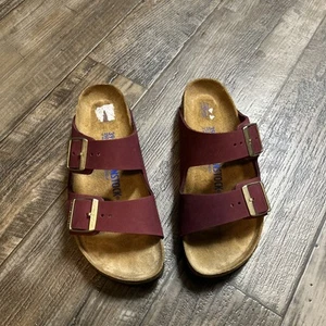 Birkenstock Arizona Big Buckle Nubuck Leather Sandals Narrow Width - Berry Crush - Imagen 1 de 6