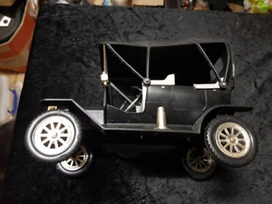 Nacoral (España) Modelo Oldtimer Ford Modelo T Negro, Plástico 1/18 - Imagen 1 de 5