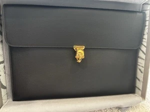 Alexander McQueen Envelope Skull Clutch Black Pebbled Leather 8x11 - Picture 1 of 15
