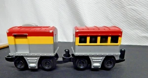 Geotrax Pacific Chief Train Passenger Car Red Yellow Replacement cars 2005 - Picture 1 of 3
