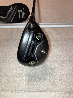 Cobra King Tec 2023 3 Hybrid 19 Degree Regular Flex MMT 70 Shaft RH Head Cover - Image 1 of 4