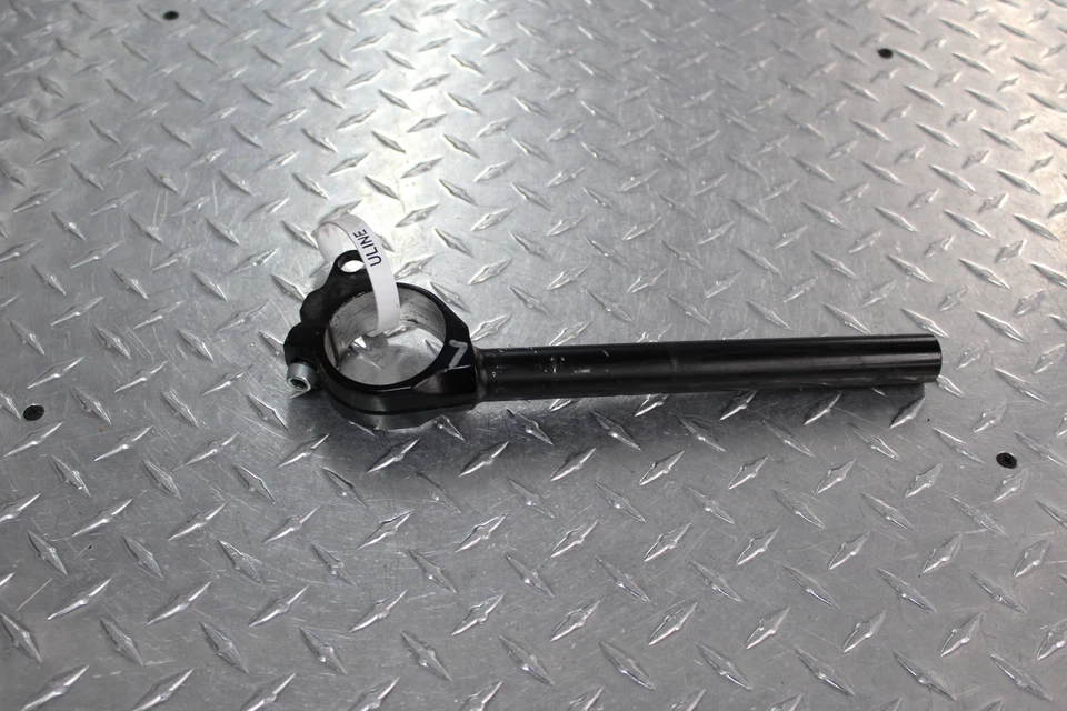 2008 KAWASAKI NINJA ZX10R ZX1000E CLIPE ESQUERDO NO GUIDÃO - Imagem 1 de 4