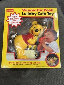 1982 Sears Winnie The Pooh Lullaby Crib Toy Musical Wind Up - Picture 1 of 3