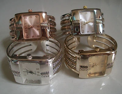 RELOJ BRAZALETE CASUAL MODA ACABADO ORO PLATA, ORO, ORO ROSA ESFERA NUMERADA Foto 1 de 4