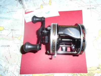 CARRETE ABU GARCIA AMBASSADEUR 5501-C3 ULTRA FUNDIDO MANO IZQUIERDA ABU GARCIA 5501C3 Foto 1 de 4