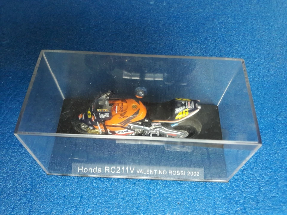 169 HONDA RC211V  V. ROSSI 2002 SCALA 1: 24 BOX ATLAS - Immagine 1 di 1