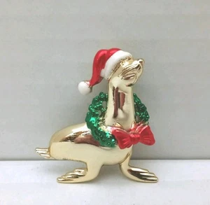 Vintage AJC Enamel Seal Brooch Pin Christmas Santa Hat Holiday Party Festive - Picture 1 of 6