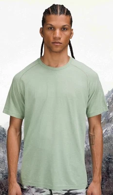 Lululemon Metal Vent Tech Tee Green Men’s Medium Performance Athletic Shirt  - Image 1 of 4