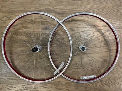 Conjunto de rodas Weinmann BCX 3 vermelho anodizado Shimano Alivio FH-MC12 26" 32h 135/100mm - Imagem 1 de 4