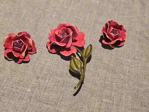 Vintage Weiss Clip-On Earrings And Pin Flower Set #1460 - Picture 1 of 10