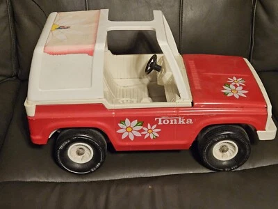 Tonka Bronco Jeep Barbie Style Daisy Vintage 1970s Hot Pink - Image 1 of 4