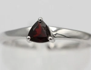 Classy 1,15 Carat Garnet Ring 925 Silver Finger Ring Size 9/16/60 Blood Red - Picture 1 of 9