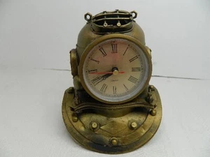 Reloj de cuarzo con casco de buzos de aguas profundas de latón 7" H FUNCIONA - Imagen 1 de 16