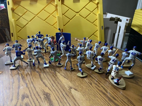 Lot of 31 LA Los Angeles Dodgers SLU Starting Lineup Loose Figures - Piazza,Nomo Cover