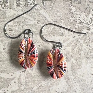 Silver Tone French Hook Painted Real Shell Dangle Earrings. Ocean. Sea. S471 - Picture 1 of 1