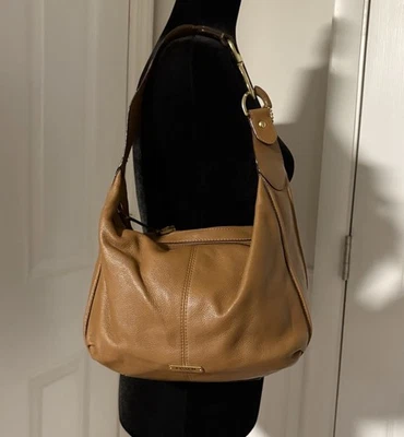 Coach Avery Soft Pebbled Brown Leather Hobo Shoulder Bag Purse F23960 Great Cond - Image 1 of 4