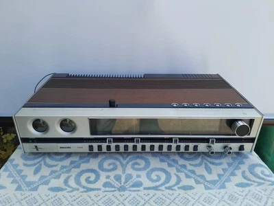Sintoamplificatore Philips 22RH720 - Immagine 1 di 4