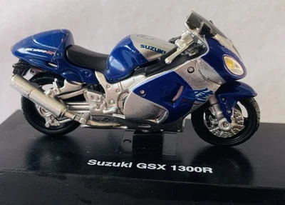 Moto Suzuki GSX 1300R 1/43, azul y plata en vitrina, buen estado Foto 1 de 4