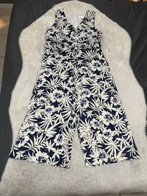 Signature Floral Romper Womens Size 10 Linen V Neck Wide Leg Jumpsuit Palazzo - Image 1 of 4