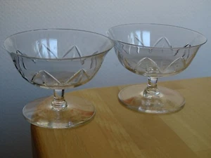DAUM FRANCE 2 ANCIENNES COUPES A CHAMPAGNE EN CRISTAL TAILLER ht 7 cm - Imagen 1 de 5